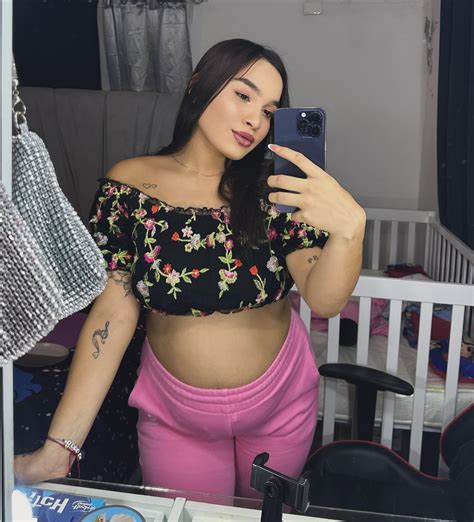 La Gaby😋 | Mi vientre tiene un nuevo habitante y mi corazón un nuevo amor. 🥺🤰🏻🐥🩵 @lisismakeup 💄 ...