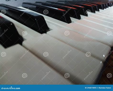White and Black Piano Keys. Stock Image - Image of equipment, classical ...