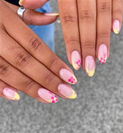 Summer nails trendy nails 2023 nail inspo flower nail art acrylic nail ...