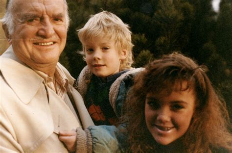 Dr Donald Curtis (1915-1997) - Find a Grave Memorial