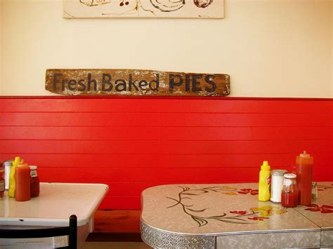 Pies ‘n’ Thighs - Brooklyn - New York - The Infatuation