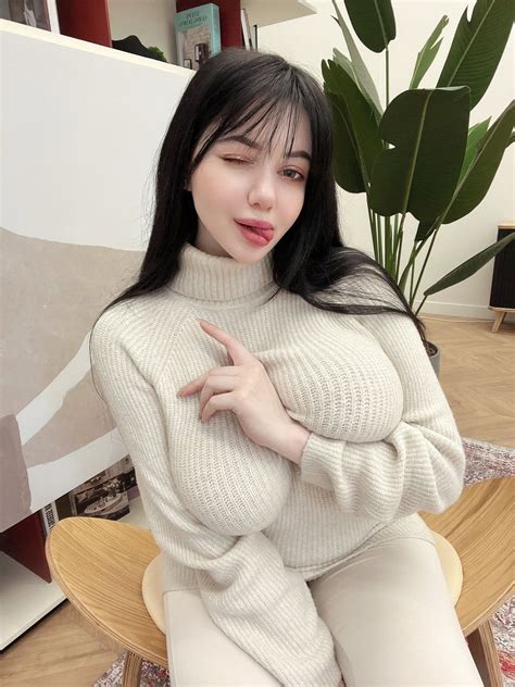 Alina Becker 🍑 on Twitter | Hot body women, Beautiful women pictures, Beautiful asian women