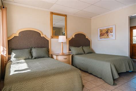 Black Meadow Landing Marina on Lake Havasu - Boat Slips, Fuel | Lake.com