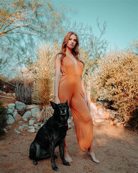 Ashley Lane | Scrolller