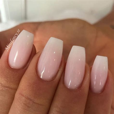 White Ombre Nails Short Coffin at Lyle Sheller blog