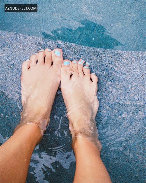 NATALIE ROUSH Feet - AZNudeFeet