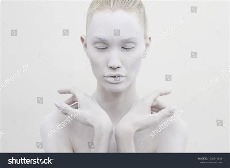 Beautiful Naked Woman White Paint Beautiful Stock Photo 1626341833 ...