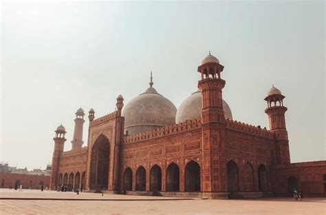 Badshahi Mosque Wallpapers