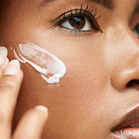 13 Best Non-Comedogenic Moisturisers For Acne-Prone Skin, Reviewed ...