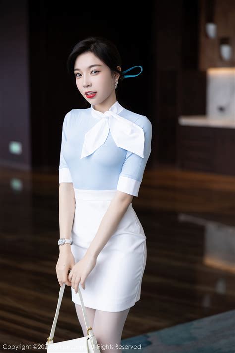 [XiuRen 秀人网] No.5643 Xu Lizhi Booty Short Skirt Beautiful Legs - V2PH