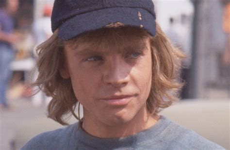 Consultar Câmara Confidencial mark hamill accident face Marty Fielding Clínica Desconhecido