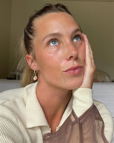 Gen Z calls 28-year-old TikToker 'old,' criticizes skincare, wrinkles