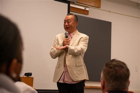 'Do Both': Hao Wang Wants to Preserve Cambridge Character, Increase ...