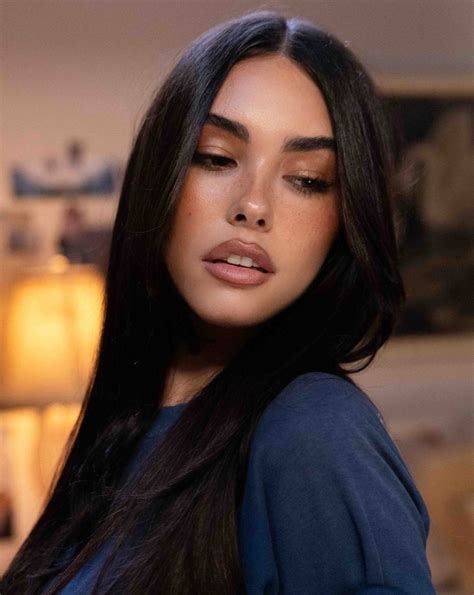 Amy Allen, the producer behind Sabrina Carpenter's hits