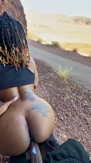 RT @CreamForMeBaby: Risky Sex In The Mountains Makes Her Pussy Wet ⛰️🍑💦