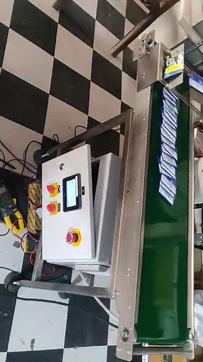 Automatic Counting and Tracking Conveyor systems