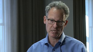 In this video, renowned author Nicholas Carr discusses the effects of heavy online multitasking on our judgement. Citing a significant study from Stanford, Carr explains how heavy online multitaskers performed worse in brain function tests compared to light multitaskers. Check out all the Screenagers Bites on our YouTube channel! https://youtu.be/6CGN1dXb2dw?si=QYjjMShjJW5RJ1GA | Screenagers Movies | Facebook