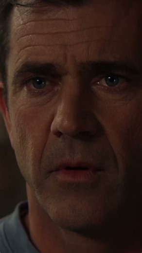 The Alien in the Living Room | Signs (2002) Climax Scene