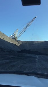 Dragline in action, you can see how they can move a lot of material quickly! | Mining Mayhem