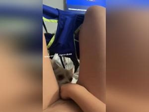 giovane schiava scopa con il cane, hardcore