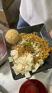 537K views · 19K reactions | Ada yang beli mie cuan pakai toping bakso mercon, dan kedatangan customer dari jambi | Meliya Gustina | Facebook