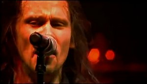 Alter Bridge - Buried Alive LIVE