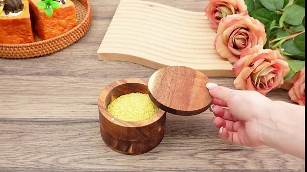 Dandat 4 Pcs Acacia Wood Salt or Spice Box Acacia Wood Salt Cellar with Swivel Cover Salt Container Box with Lid Wood Jar for Kitchen Salts, Herbs or Seasonings, 3.5 x 2.5 Inches
