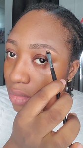 Basic eyeshadow tutorial for beginners | Bennygwenny_glow