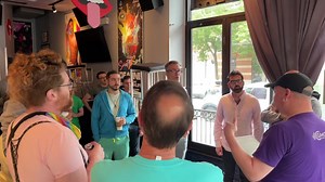 Warming up! A special appearance from #TheChicagoGayMensChorus in today’s Weekender! ABC 7 Chicago | Roz Varon ABC7