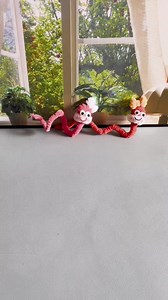 Twisting Stick Finger Puppets #craftproject #stickpuppets #diycrafts #puppetmaking #fingerpuppets #twistingstick #papercrafts #kidscrafts #creativefun #handmadepuppets #easycraft #funactivity #craftideas #homemadepuppets #simplecraft | paper craft