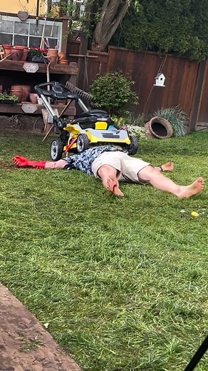 Behind the scenes of 𝘵𝘩𝘢𝘵 FINAL DESTINATION BLOODLINES death 👀 | Warner Bros. Pictures