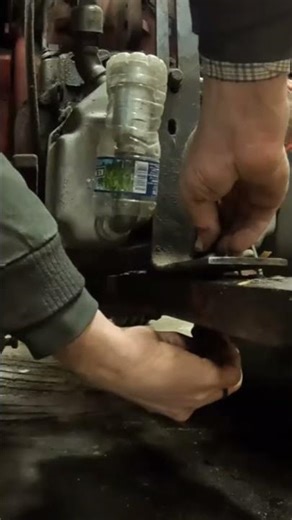 Installing the PTO Hydraulic Pump on White 6182 Planter 🚜