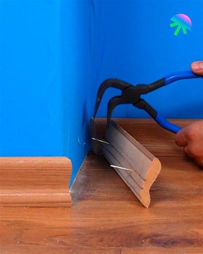 Easy baseboard removal trick | Genius Care