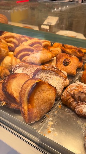 1K views · 820 reactions | Ça donne pas envie tout ça ? - #unfrançaisenitalie #cultureitalienne #italieauthentique #vieenitalie #vivreenitalie #italieenvrai | Jérémy "Un Français en Italie" | Facebook