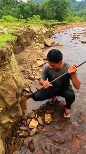 255K views · 2.6K reactions | the process of digging a gold hole is completely magical!! The more I dig, the more gold I find 945 #goldprospecting #goldmining #goldnugget #videoviral #epicmission #mininggold #fypシ #panningforgold | Keo Kaliyan | Facebook