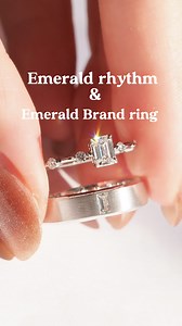♡Emerald rhythm ring. GIA cert. ♡ Emerald band ring. #weddingring #emeraldrhythmring #engagementring #finejewelry #bespokerings #custommadering #GIAdiamond | Arkong Gems - ครอบครัวช่างฝีมือจากรุ่นอากง แหวนเพชร แหวนแต่งงาน GIA HRD