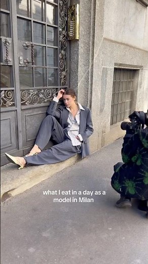 What I eat in a day as a model 🎞️🥑 #whatieatinaday #modellife #wieiadhealthy #wholefoodplantbased