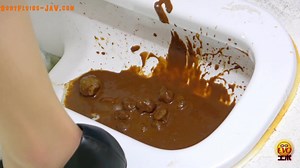 Jadenet - EE-812 Japanese Novel Environment Diarrhea Clip