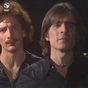 A hetvenes évek végén a Piramis zenekar az ország egyik legnépszerűbb rockegyüttesének számított, a tagok zsákszámra kapták a rajongói leveleket, például az olyan dalok előadása után, mint amelyet mai videónkban is láthatnak. #archiv | Kossuth Rádió