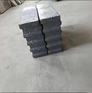 [Hot Item] Factory Suply Corrosion Resistance Small Thermal Expansion Coefficient Sialon Bonded Corundum Sic Silicon Carbide Brick