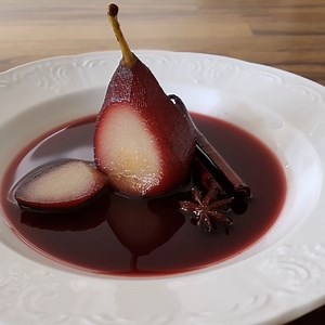 Poached Pears in Red Wine Recipe 🍐🍷 | The Cooking Foodie
