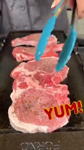 43K views · 569 reactions | Crockpot Pork Chops with Apples | Robyn Q | Facebook