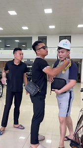 246K views · 2.3K reactions | May mà chạy kịp tí thì ko còn đường về với vk 藍藍 | Quyết Ngất Ô Tô Chất 0899.919.345 | Facebook