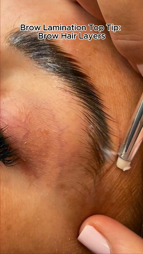 Brow Lamination - Working with layersFor a successful brow...