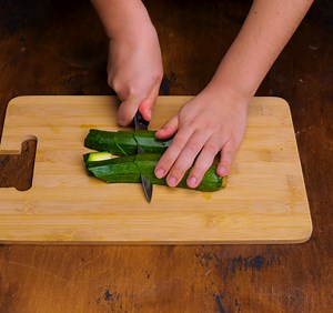 Helpful Kitchen Tips To Improve Your Meal Prep Routine! | 5-Minute Crafts Play