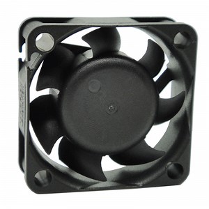 [Hot Item] Yccfan Manufacturer 40mm DC Brushless Fan 40*40*15mm 12 Volt Cooling Fan
