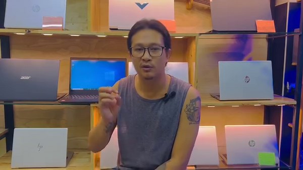 This PC(My Computer) Shortcut ထုတ်နည်းနဲ့ Facebook ဘာညာ Shortcut ထုတ်နည်းတဲ့ဗျာ (မသိသေးရင် လိုက်လုပ်ကြည့်) ✌️ | Laptop Bee