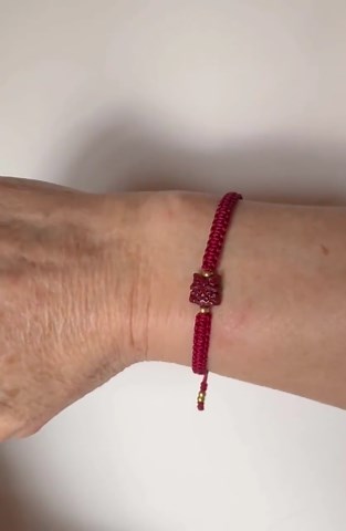 Red String Bracelet | Chinese Dragon Symbol | Hand Woven Bracelet - Etsy