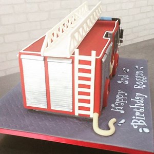 The Fire Engine 🚒 cake is ready!! #missshortcakes #3Dcakes #firetruck #fireenginecake #kualalumpur #cakespecialist #ediblecreations #sculptedcakes #noveltycakes #customcakes | Miss Shortcakes