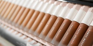 Fenty Beauty’s Foundation Tutorial For Covering Acne Is Everything